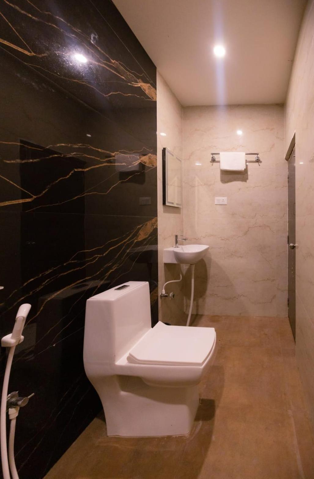Beestay Hotels Elite Park Tirupati Zimmer foto